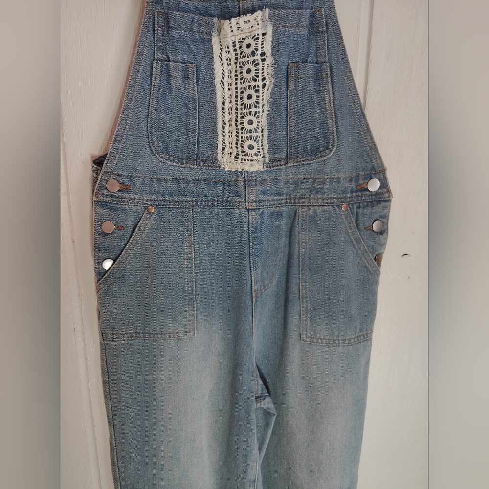 NWT!! POL, Chic Overalls with Embroidery Detail. Size M - Picture 5 of 12